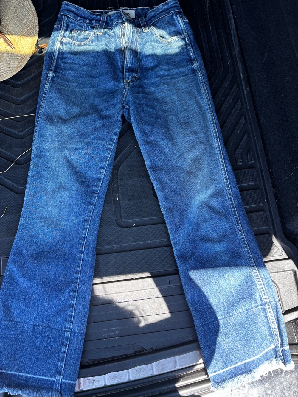 AMO Bella shades of blue Classic Blue Straight-Leg Jeans size 24